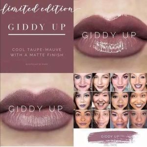 Giddy Up LipSense
